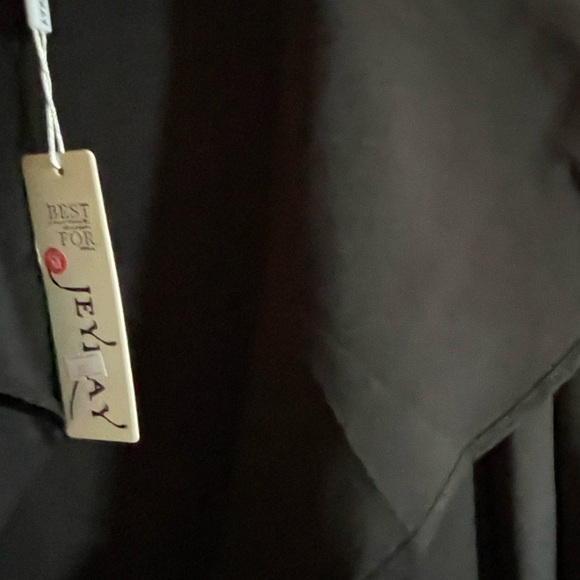 Long Ruffled Collar Overcoat Size M - Picture 5 of 7